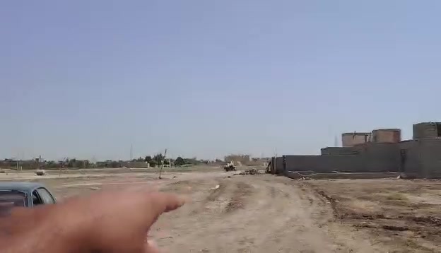 السلام عليكم بيت للبيع السعر مناسب مناسب جدأ جدأ الشراي مستعجل عل بيع 10 ملاين وبيه مجال ***********
