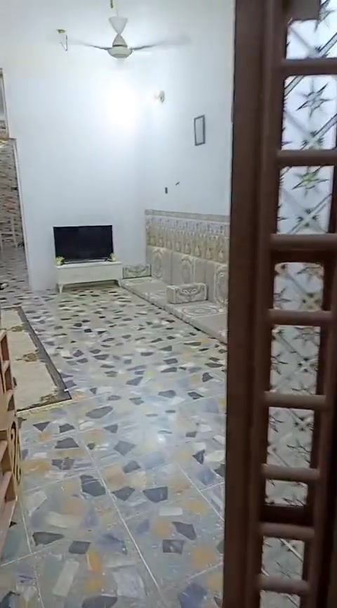بيت للرهن ١٠٠ متر بسعر ١٥ حي النداء قرب جامع الإحسان بيت نضيف ومرتب مباشر من ابو البيت بدون دلال ***********

نص مكتوب في الصور:
- 07 November