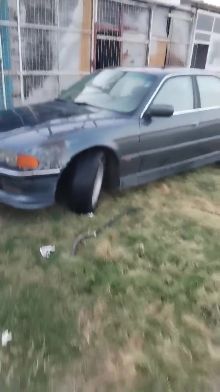 bmw كاسحه موديل ١٩٩٨ محدث ٢٠٠٠

 اصل ٧٣٥ مكينه ٤٤ داينمو مي ٨ سلندر
 فول مواصفات
 دبل جام فتحه بالسقف
جنطه شفط
بردات بلاديه
تبريد قطعتين
شاشه قلاب
كشنات كهرباء
رقم سليمانيه دولي بإسم صديقي
بيها نواقص بسيطه ابيع عله هذا الوضع
سعرها ٦٠ و بيها مجال للشراي
مكاني بابل محاويل
للتواصل *********** واتس اب
