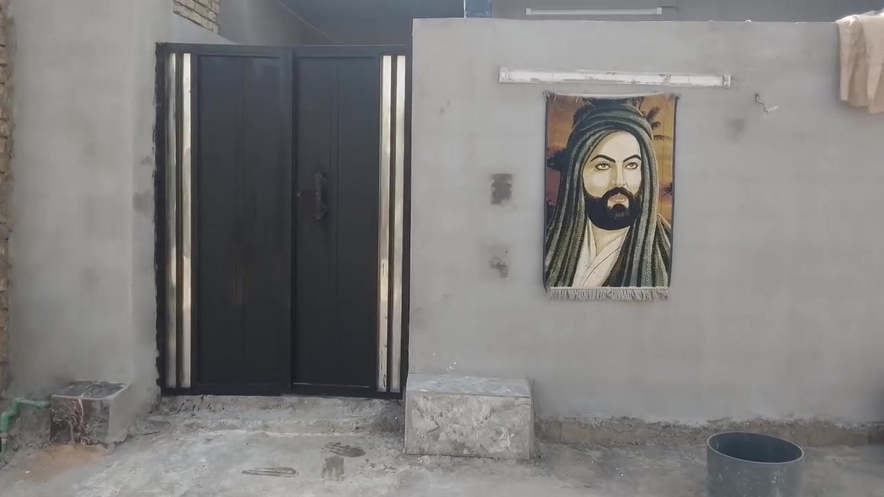 سلام عليكم بيت مساحة 120متر بناء درجة اولى السعر 38وبي مجال الشراي يتصل ***********
