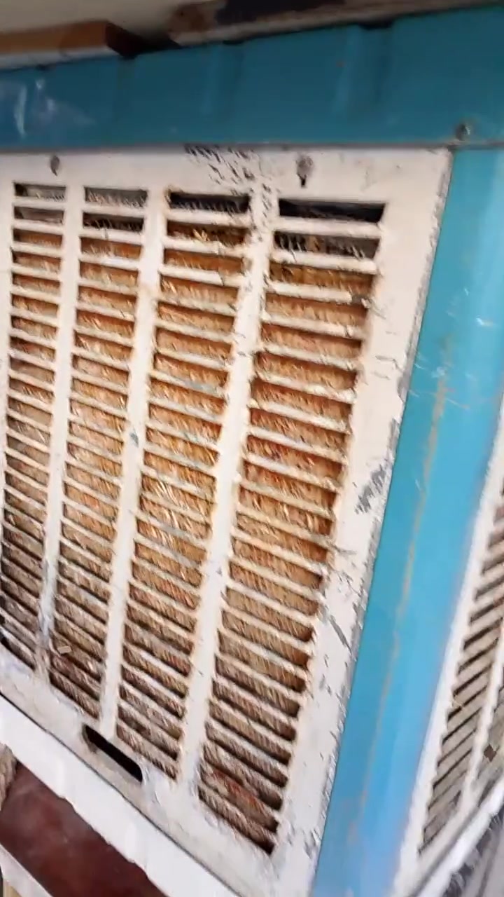 متاح مبردة حجم واحد ونص ماطورها منه وبيها مع السربست سرعتين تاخذ اقل من نص امبير حلفة جديدة 40الف 
موصل حي النور 
***********
‏‪***********‬‏
