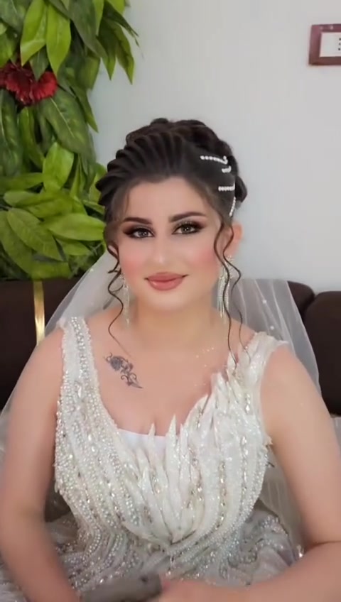 فرصة استثمارية في الحله
مشروع متكامل لمن يرغب بامتلاك مركز تجميل وتجهيزاته والبدء بالعمل مباشرة دون الحاجة إلى تأسيس مشروع من الصفر.

يظم المركز كادر إيراني وعراقي محترف 

 المركز متخصص بخدمات:
• صبغات وتخصيل الشعر
• تسريحات
• مكياج
• عناية بالبشرة
• أظافر
• تاتو وخدمات تجميلية
• وخدمات أخرى
مثل ما موضح بالصور المشروع قائم ولايزال يعمل 
ملاحظة المركز يمتلك صفحات حقيقية ذات متابعات واسعة وعمر المشروع اكثر من ستة سنوات 

 سبب البيع ظروف خاصة وأبرزها عدم التفرغ 

 الحلة – شارع 60 

للاتصال ***********
