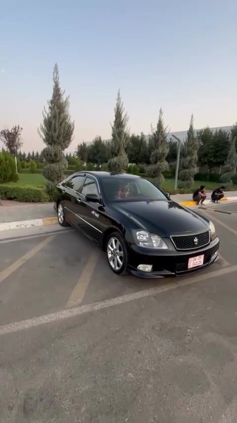 184 ئیشارەت لیکزە 2007 کراوە جوار دوگمە ساج سورە  
 
ناو ڕەشە ویلی دینگە ستیلە

حاسەی تەبریدی بۆ داندراوە

جامەکانی هەلیگراوە دانراوەتەوە تایلکانی لۆژە

هایدرۆلیکی تازە گۆراوە

100کمرۆیشتوە «موس موس»***********
