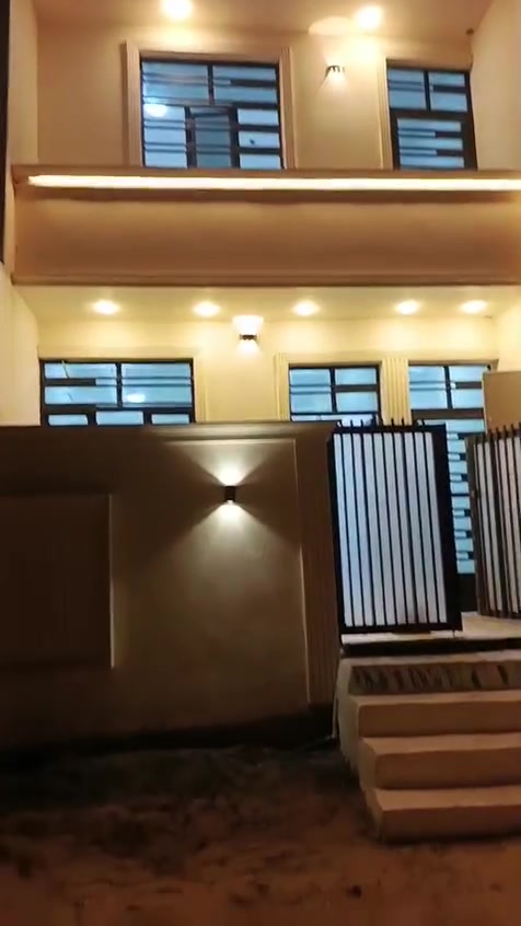 بيت ٥٠ متر يم باب ثالثه جزيره ع؛ شارع سعر ٧٠) ***********

