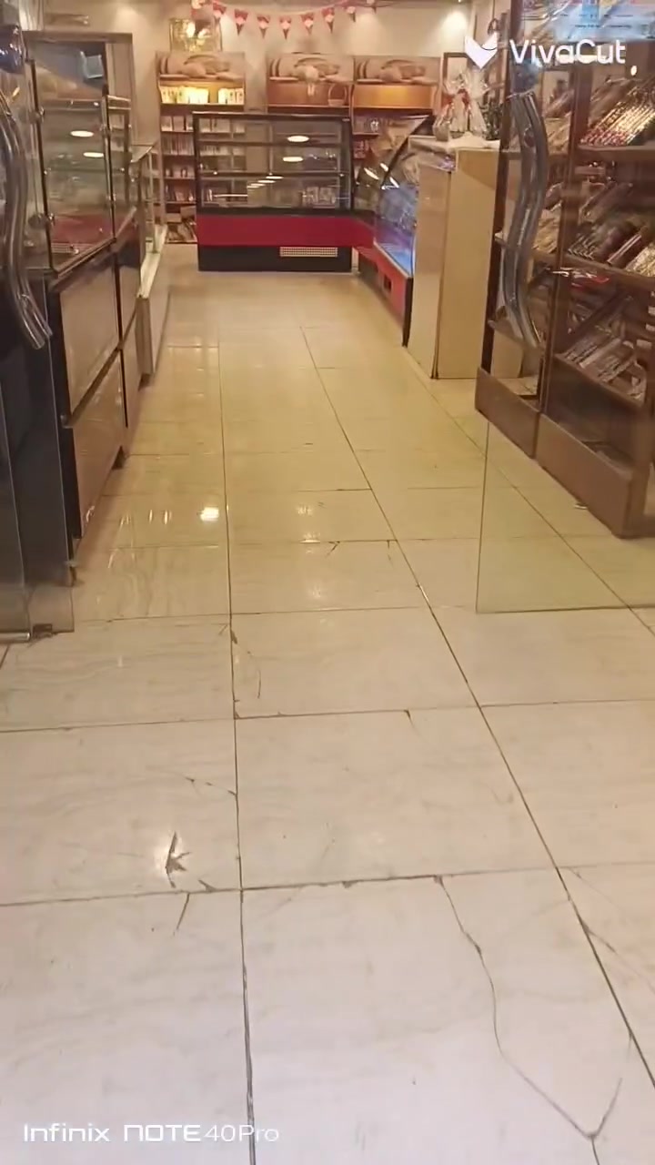 السلام عليكم افران صمون كهربائي ومعرض كيك ومعجنات ومعمل كامل للبيع موقع تجاري ع شارع عام قرب السوق وبسعر مناسب جدا ولعدم التفرغ مكانه بغداد المشتل للاستفسار الاتصال على الرقم ***********
