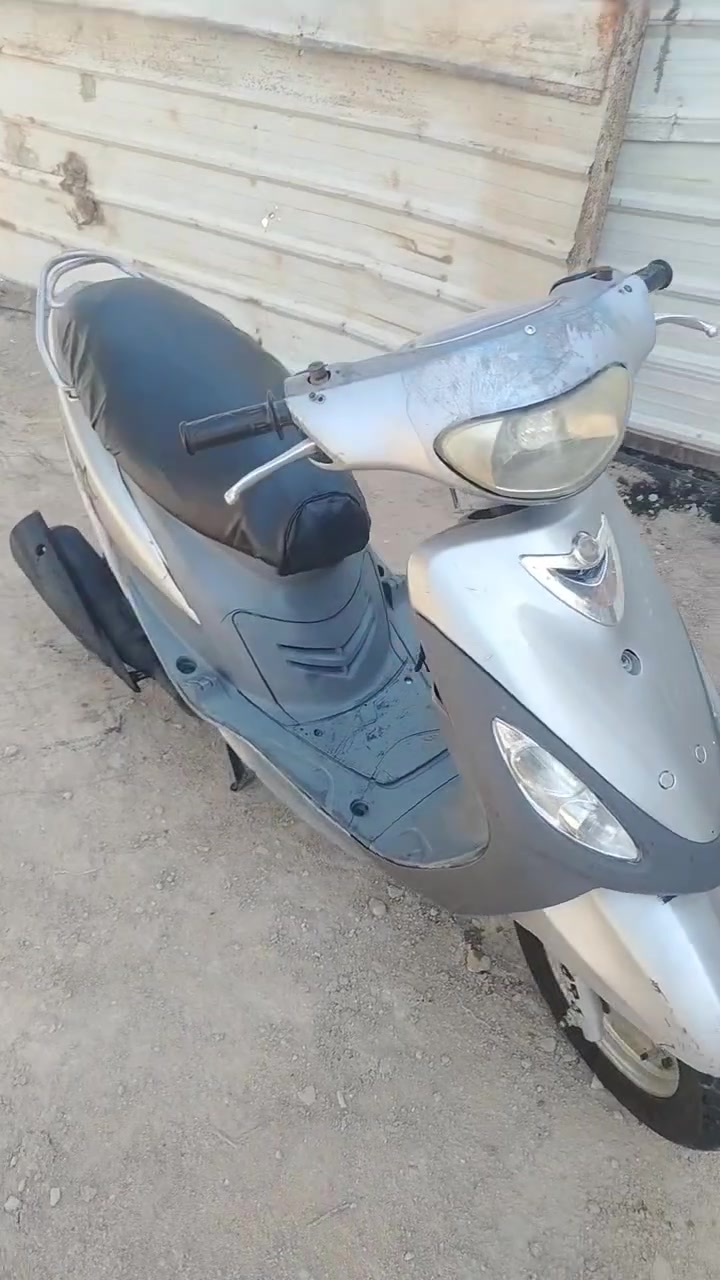 سلام عليكم دراجه ماكس للبيع فقط مفتوحه فقط ولفات بوشه 49 بس باتري عوزه
مكاني بصره قضاء المدينه 
سعره 400وبيه مجال 
رقمي***********

