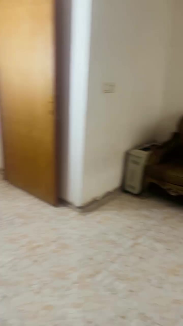 دخم مستعمل قليل ٦مقاعد 
سعره ١٢٠ بي مجال بسيط 🤍
واتساب: ***********
