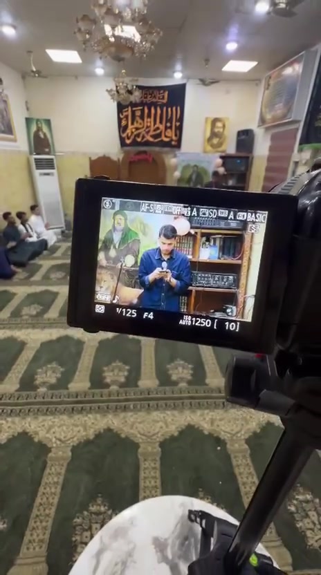 نيكونD5200 للبيع
سلام عليكم  كامره مثل ما وضح أمامكم تصوير ودقه.
..... نضافه 85 الكامره متروكه فتره وما استعملها  اهواي. زوم رياضي 70_300
  قبق مال بطاريه مكسور بس ما يأثر
+تجي بدون بطاريه فقط بطاريه نقص
.....
العنوان البصره_.
***********
 سعر275وبيها مجال
