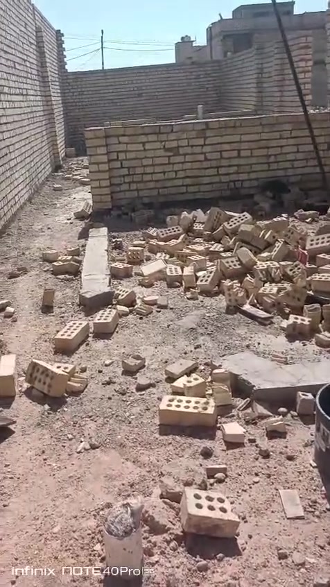 للبيع - هيكل سكني
📍 الموقع: الخطيب الزراعي، شارع الضغط، السايدان
📍 الكاع باسم: جبار العويني
📄 سند رقم: 25
🏗️ مساحة الهيكل: 80 متر
🔨 حالة البناء: هيكل، ناقصه يومين عمل، المواد موجودة، ينتهي الطابق الأول
💧 الماء: مسحوب
💵 السعر عند الاتصال
📞 للتواصل: ***********
