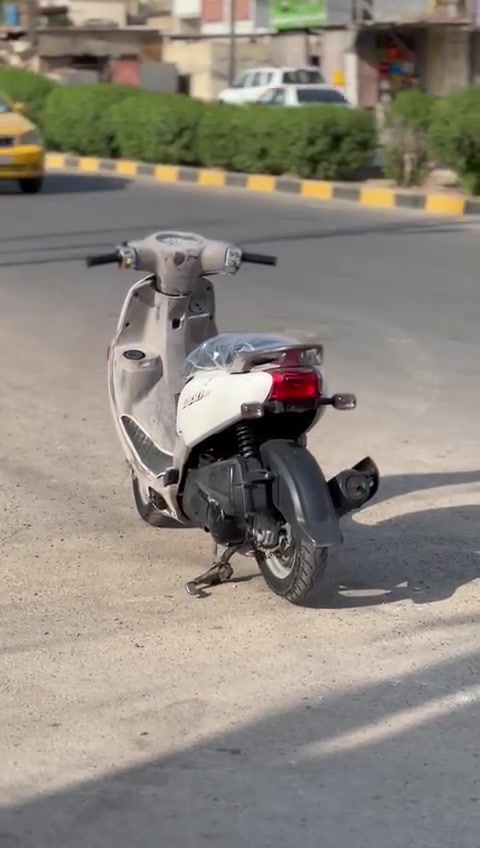 سلام عليكم دراجه فله للبيع مديل 2009 دراجه نوزل كفاله عامه عوزها فقط جاملغ امامي بعدها بحالت لوكاله ستفسار عل رقم *********** واني بخدمت شراي 🫡
