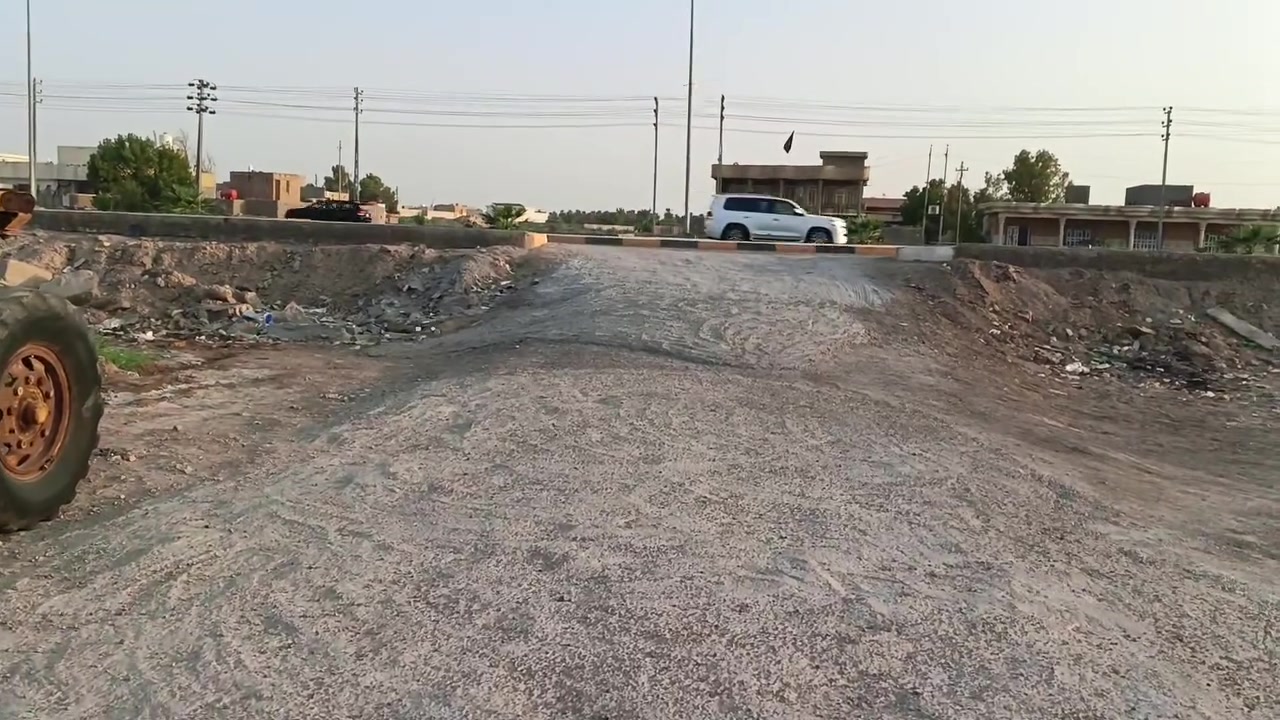 السلام عليكم 🏛️
قطعه أرض للبيع مساحه ألف 600 متر
/80×20
تحتوي على دار سكن +محلات عدد 4/قياس المحل الواحد 6×4
موجرات القطعه عقد زراعي قرار 17 العنوان طريق بغداد ابو شطيب  من تعبر المحطه الحكوميه ⛽عل يمنه🛣️
عشارع العام كلش علما المساحه الكليه ازيد من 2000متر
الاستفسار اكثر *********** أبو يوسف
