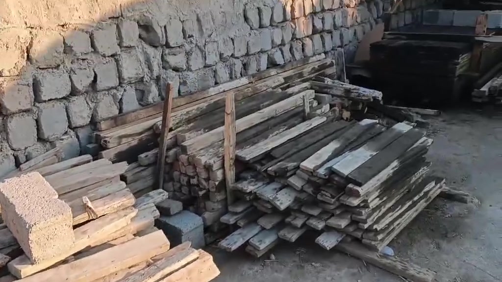 سلام عليكم قالب البيع.
١٨٥الوح ام ٤
مكعبين مقاصير من ٣٦٠والجو
سير ٣/٣.. ٣٣سير
سير متر ونص ٦٥سير
بقار ١٢٠بقار 
٦حمالت 
رقمي 
***********
