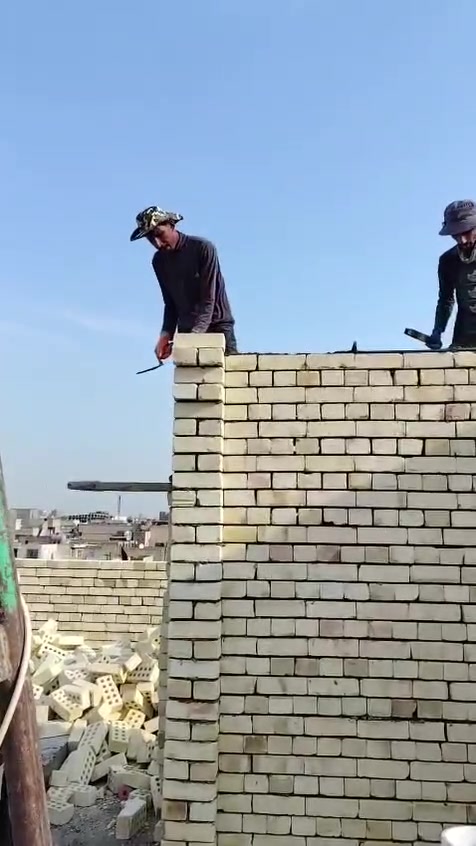 سلام عليكم خلفه بناء درجه اوله ستلام مهندس
ارضي 350 طابق 450 التواصل***********/‏‪***********‬‏
