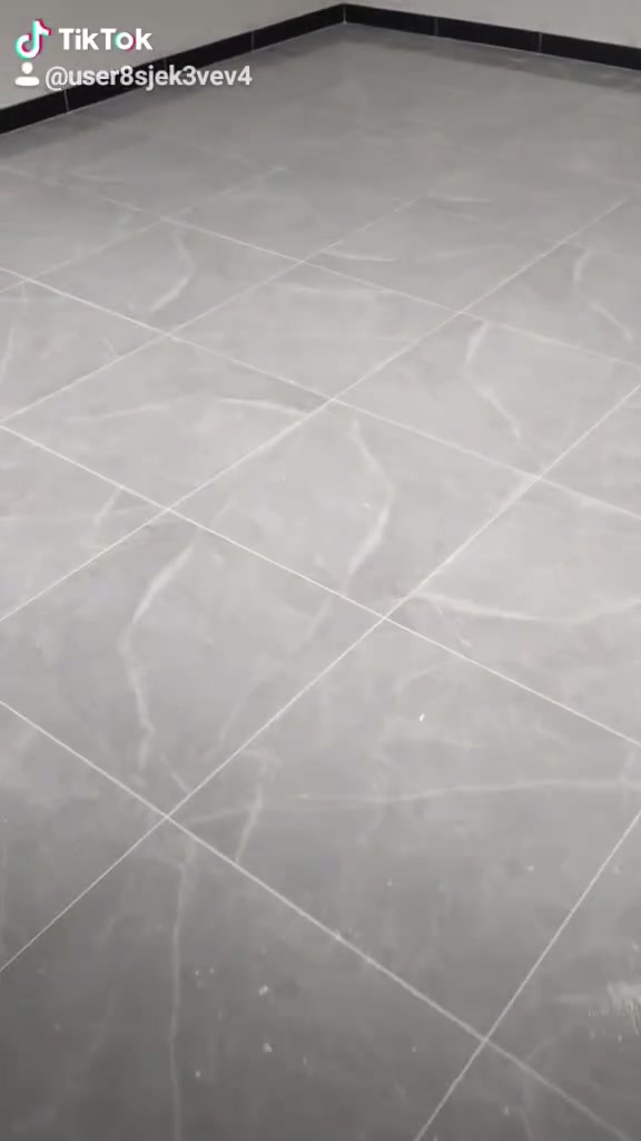 اقساط ونقدي انواع البورسلين والسيراميك كرسته وعمل ***********
