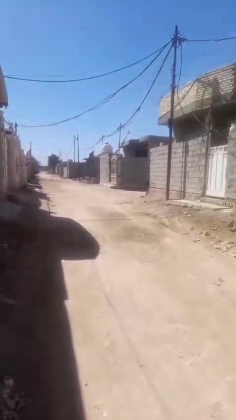 بيت لبيع مساحة ١٠٠ متر مربع في بوب الشام منطقة واحد حزيران سعر ٤٣ وبي مجال اتصال واتساب موجود ***********

