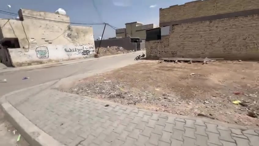سلام عليكم 
كاع مساحتها 160متر 
الواجه 10
نزال 16
الخدمات كامله ماي وكهربائي ومجاري كامله مكمله المنطقه 
زراعي واقع حال مكاتبه فقط 
العنوان الشعب الجمعيات خلف السده فتحت ملعب مصطفى الوحش  
السعر 25مليون 
موافقه البناء موجوده
الرقم ***********
الرقم ثاني ***********
