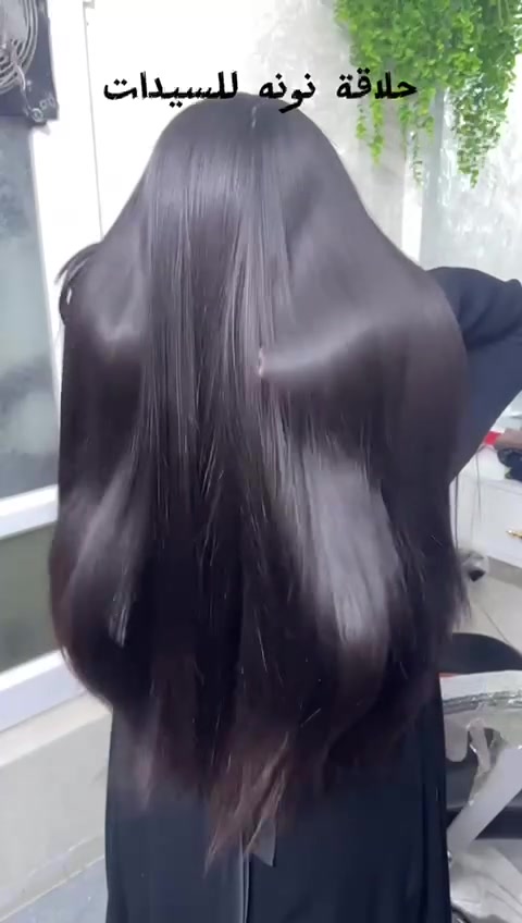 💇‍♀️حلاقه نونه للسيدات 💇‍♀️
يتواجد عدنا كلشي يخص المره 🥳😍
قسم البشره 😌🧴🧫
حفافه خيط وشمع  وتنظيف خفيف للبشره سنفره وقشير ب شفط الماسيّ كل هاذا ب ٧الالف فقط ❤️❤️‍🔥
تنضيف  عميق للبشره بجهاز الهيدروفيشل 🧴🫀
تنضيف خفيف للبشره  كلشي حلوه عدنا 🧽👯‍♀️
 جلسات درمابن ازاله التصبغات والكلف العميق 🙈🌚
جلسات لليزر  الكاربوني للتقشير الجلد الميت  ويساعد على تخفيف التصبغات 🥰😇
💞💞💞💞💞💞💞💞💞💞💞
💚💚💚💚💚💚💚💚💚💚💚
قسم الشعر 👱🏻‍♀️👩‍🦱
كل أنواع اصباغ الشعر  
المواد كلها اصليه  ابد ما بيها امونيه للشعر 
 صبغ + تخصيل + أوبري  حسب طلب الزبون 😇😇
تسريح الشعر بي ضمان 💯💯 ينغسل بنفس الوقت 
تسريح ومعالج الشعر ❤️‍🔥
قص الشعر 
شسوار 
وايفي 💞👩‍🦱👩‍🦱 
🤍🤍🤍🤍🤍🤍🤍🤍🤍🤍🤍مكياج تسريحات للعرايس والمناسبات 💄👩👱🏻‍♀️
💋💋💋💋💋💋💋💋💋💋💋
للحجز ☎️📞📱 ***********

نص مكتوب في الصور:
- حلاقه نونه