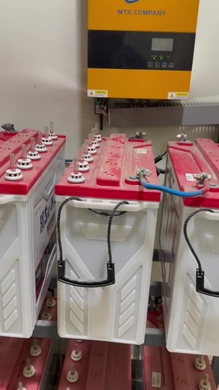 بسم الله الرحمن الرحيم 
تم تبديل منظومة الطاقة الشمسية من 8 بطاريات محلول 200 أمبير إلى 🔋 بطارية ليثيوم EcoShield بسعة 32.15 كيلوواط عدد 4 مع تركيب ⚡️ 3 إنفيرترات، سعة كل جهاز 12 كيلوواط.

ترقبوا بقية تفاصيل المشروع.

ونواصل تقديم خدماتنا في:
✅ الطاقة الشمسية
✅ كاميرات المراقبة والأنظمة الأمنية
✅ شبكات الإنترنت والاتصالات
✅ أنظمة الصوتية الستلايت المركزي 

📞 للتواصل والتنفيذ:
👷‍♂️ المهندس غيث | ***********

🇮🇶 عين العراق
