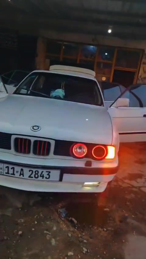 السلام عليكم
BMW525i 🤍
مسكر 1991 للبيع 
رقمه بغداد نكليزي  
مكينه وكير بجيس جدد☑️
تبريد ثلج ❄
حداديه جديدة
عليه ادامه كامله فيت بم ونوزلات وبلكات وفلاتر 
لايتات عيون شيطان 
زنون اصليه لد عدسه شرط نهار 
اشاير لد ✴️
شاشة ومنضومه سماعات دمام 🔊
سنتر لوك دبل ريموت 
فتحه سقف عاطلة
تفاصيل اكثر خاص او واتساب

عنواني النجف المشخاب
*********** 

سعر 46وبيه مجال
