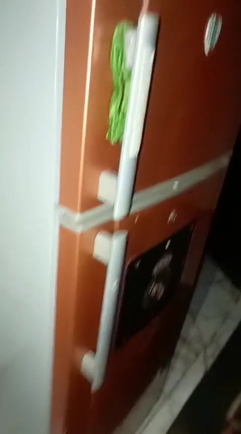 ثلاجة • حجم وسط • نظافه فول