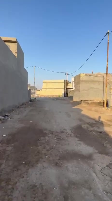 دار حديث للبيع بموقع مميز وقريب من كافة الخدمات
 المساحة: 100 متر مربع
 عدد الطوابق: طابقين (بناء حديث 100%)
 الموقع: قريب جداً من حولي السياسيين
للاستفسار الاتصال على الرقم *********** او ***********
