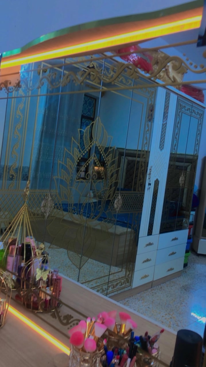 غرفه للبيع 900