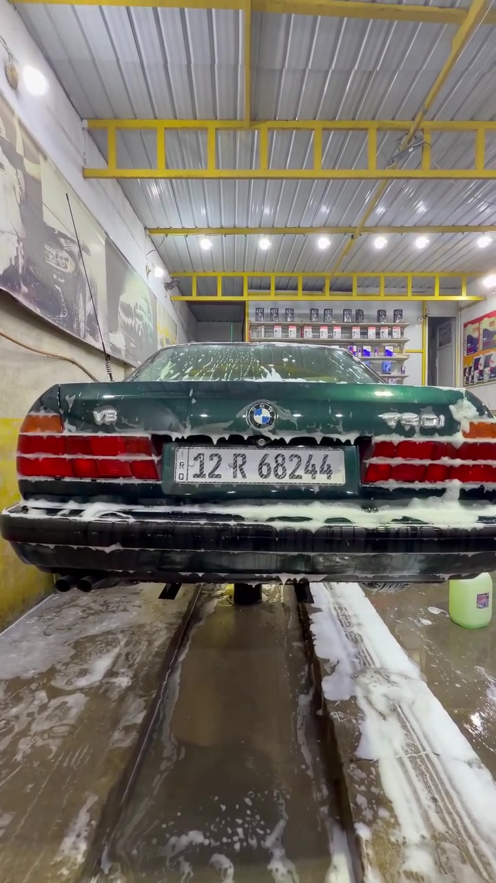 اقرا التفاصيل
للبيع
BMW -730i-V8 اصل
موديل 1994 اصل بلاد مو تحديث
لمتد Limited تريشه سوده 
السياره صبغ عام جمالية
شرط صبغ رقم واحد 
صفحات السياره موس شرط
لاشخط لا رصعه بدون اي عيب صبغ درجة اولى 
مواصفات 
1- دبل جام + الجام الخلفي الوسط هم دبل جام 
2- دبل ايرباك 
3-دبل كمبيوتر شغال
‏4-دبل جكمجه 
5-هوائيات بلاد 
6- بجم عريض 
7- سلايت طكتين شغال و اوتو 
8- صاج ملكي 
9 - ويل شعاع اصلي 
10- تبريد قطعتين + دبل مناخ 
11- ساحبه دخان بالبورد شغاله 
12- اربعه جام اوتو 
13- سنترلوك 
14- مقاعد بيجي جلد 
15- دبل كشن كهرباء + تكوات كهرباء شغال
16 - جعمقه كهرباء يعني الستيرن مي
غرفة السياره جديده وموضح بالصور  
محرك شرط درجة اولى جديد
الكير شرط درجة اولى جديد
بانكه كهرباء والحماوه ثابته جوه النص تبريد او بدون تبريد  
صدر امامي خلفي 100/100  
منضومة تبريد كلها جديده
راديتر جديد مشدود
تراي السياره شرط انطيك زيرو ومابيه اي عيب
لايتات جدد + سكنات جدد اصليات
بك لايت  جديد اصلي 1994  
منظومة زنون اصلي
السياره جاهزة من جميع النواحي 
بدون نقص برغي
لا اني اتساحه وياك ولا انت تتعنالي وتتعب  
شرط احلا من الصور السياره
وصورها جديده 
السياره 
شرط التحويل 
سنويه جديده 
رقم مسطره الجديد مشروع وطني تتحول بجميع المحافظات 
فحص وهزه جديده
المكان (نجف الاشرف)
السعر قفله 95
كلشي اكو بالسوك بس اكو فرق بين الجديد والتعبان
***********
