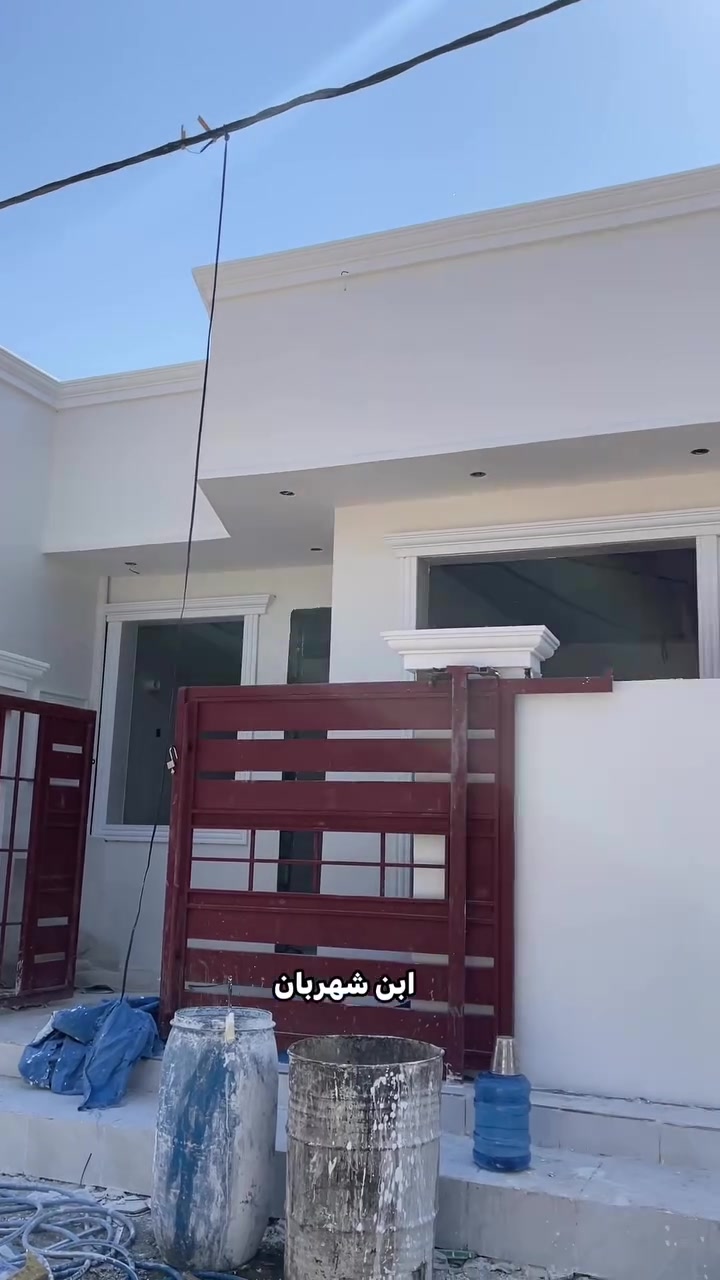 صباغ متجول 🛻
داخل المقدادية 
صباغ بوب شبابيك خشب جدران 
هاتف : ***********📞
