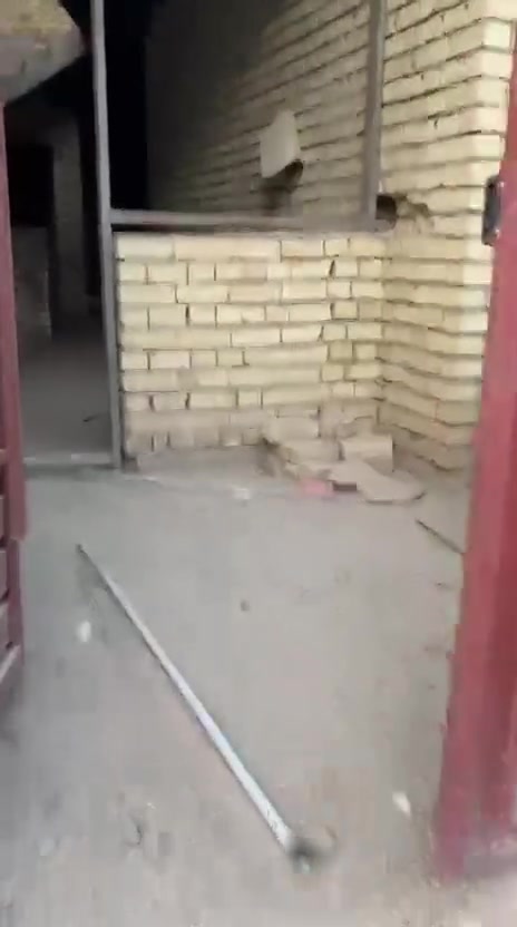 بيع مستعجل
هيكل 100 متر الواجهه 6 وربع و النزال 16
طابقين
طابق اول استقبال +هول +مطبخ +غرفة نوم 1 وخدمات صحيه
طابق الثاني حولي +غرفة نوم  + غرفة ماستر +سطح
الموقع البوعيثه مجمع السلطان الثاني قرب شارع العام 
***********
***********
