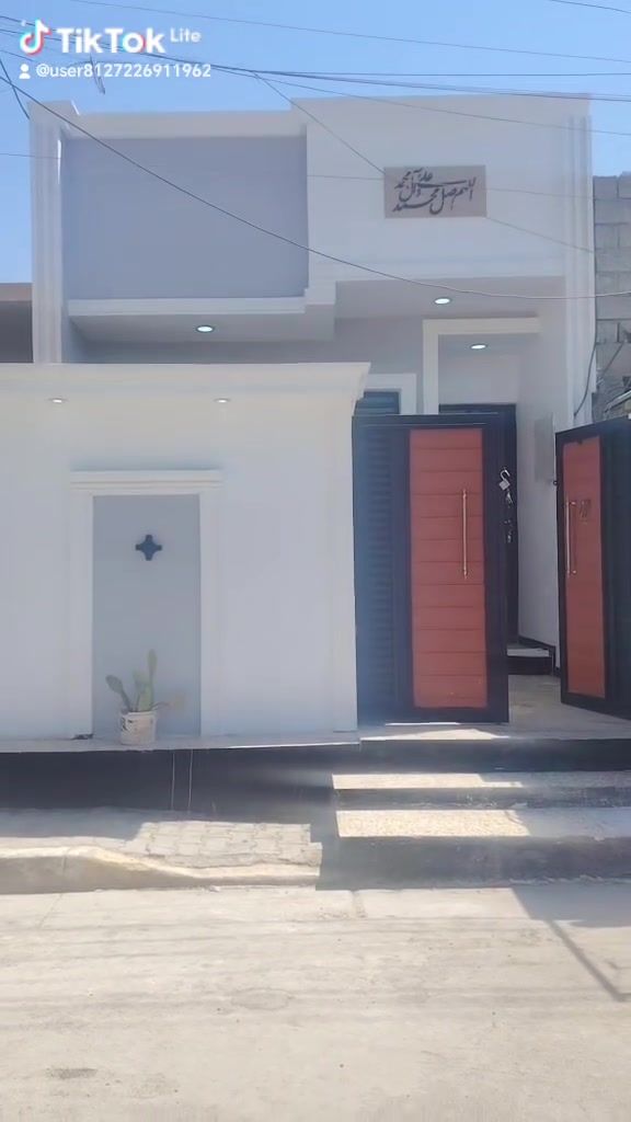 بيت لبيع المساحه ١٠٠م الواجهه ٥النزال ٢٠ طابو صرف الخدمات مصقط شارع دعش رقم ***********
