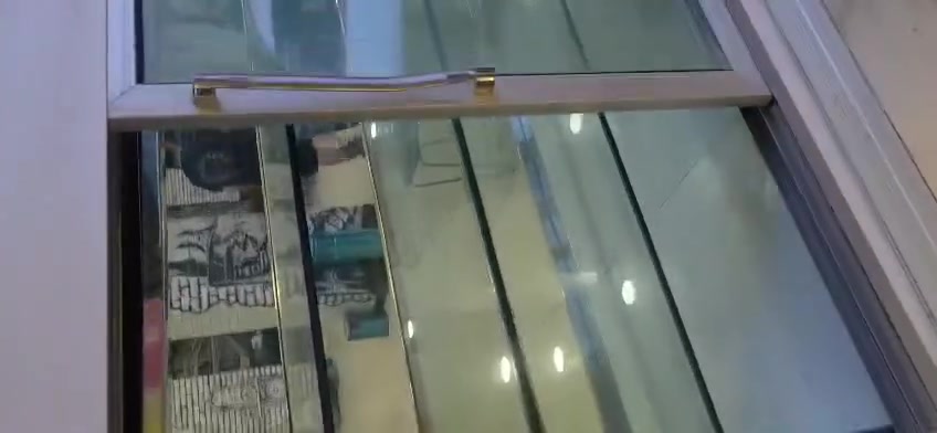 عاريضة إيراني تبريد و تجميد قياص ٢ متر اخوت جديد
*********** واتساب ***********
