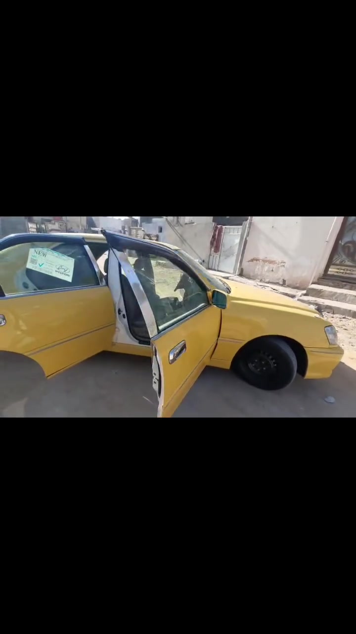 بسم الله الرحمن الرحيم يا الله ملكه صفراء رقم احمر صدامي مفحوص المرور وكمرك كمركها مدفوع باقي بس على اللوحات يعني شد لوحات ورجع ابيض كصه قماره فقط ماكينه كير اكسل بالصندوك تخم تاير سياره بيها ضربه بالجاملغ صوب السائق الخلفي مثل ما موضح سياره عوزه بس تبريد ضعف الكمبريسر،،،،،،،،، سعر السياره 55 عليها غرامات ثمانيه ورقه تاخذ صافي ينزلن من السعر يعني اصفر لك هيئه غرامات وين ما يعجبك دك حاسبه كل السيطرات رقم الهاتف *********** مقطع فيديو داخل الصور

