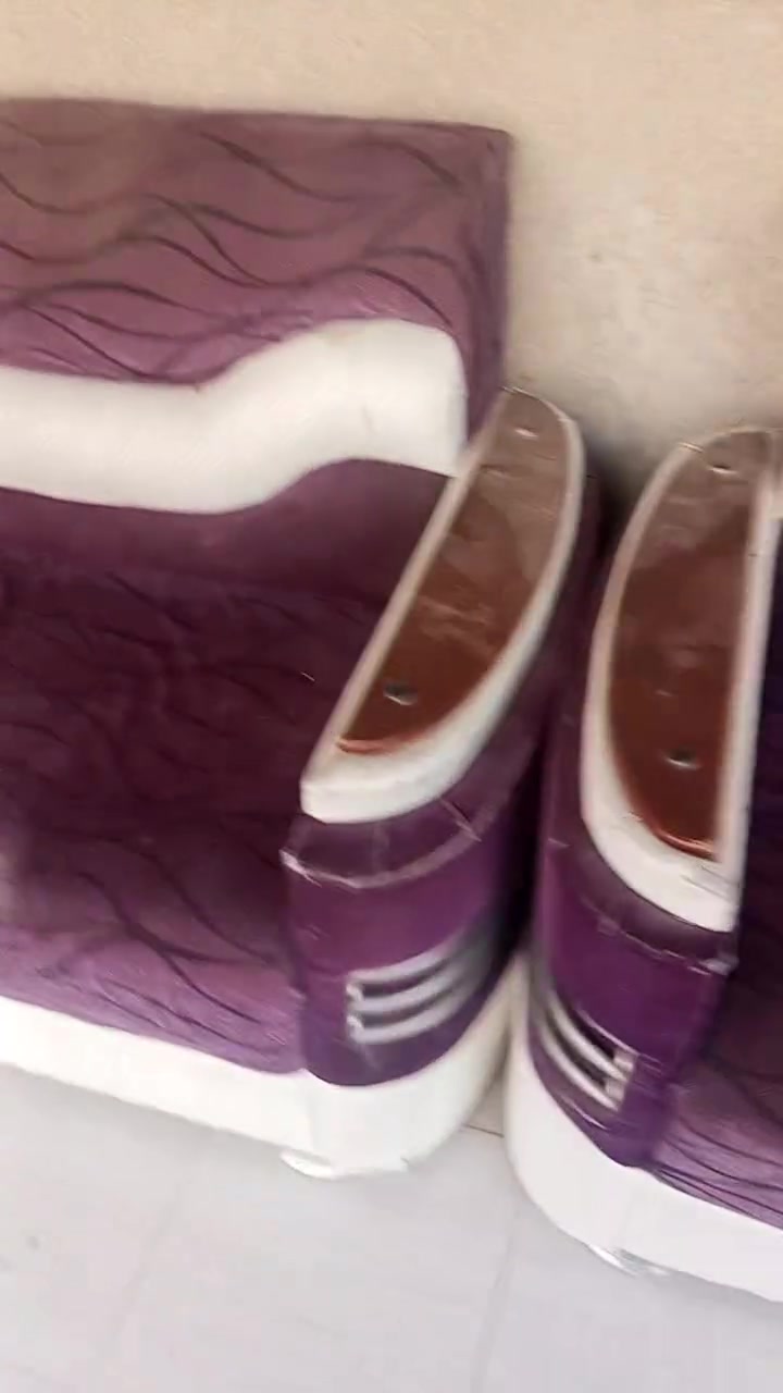 كنب • للبيع