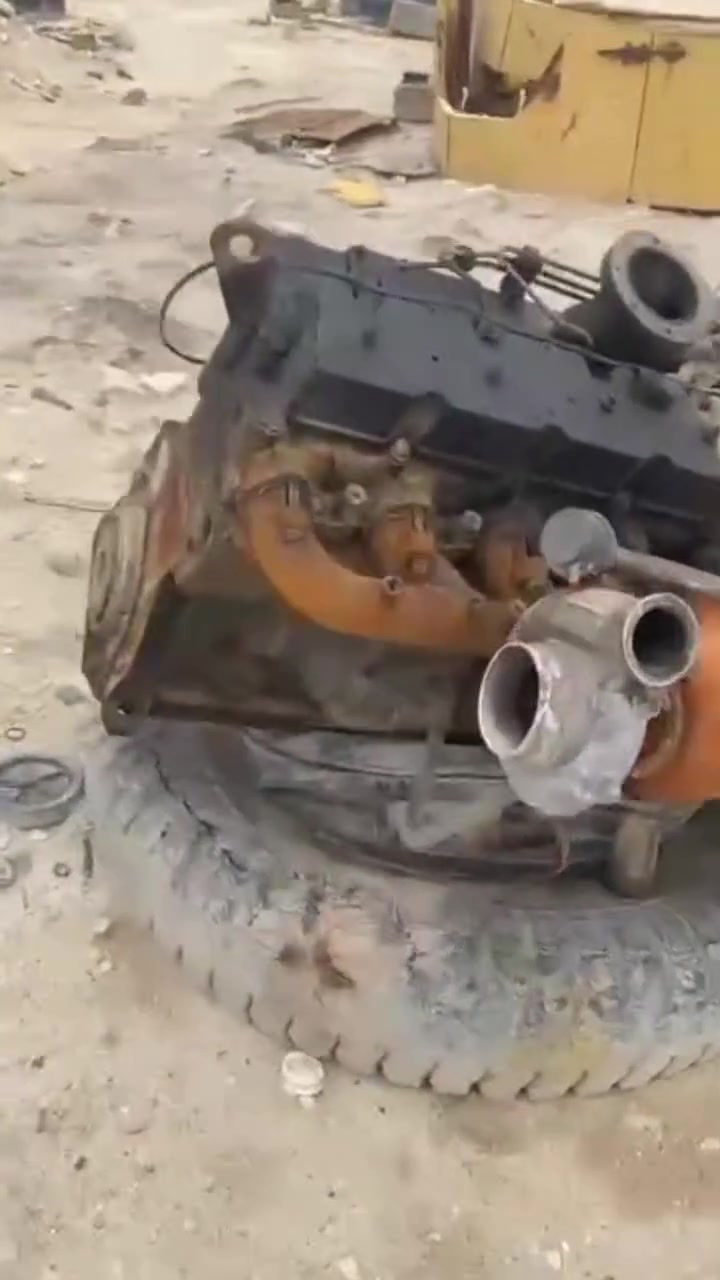 السلام عليكم محرك كمنز 114 نص عمر بم گاز جديد مع تاروسة وكامل سوبر جارج جديد للبيع للاستفسار واتساب ***********
