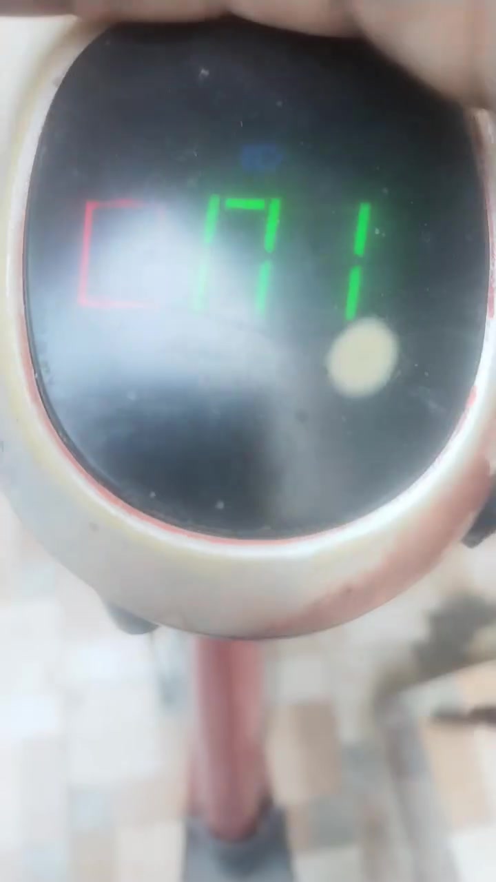 سلام عليكم باسكل شحن نضيف البيع السعر 80 بي مجال قليل مكاني ديالى بعقوبه تحرير اتصال على رقم ***********
