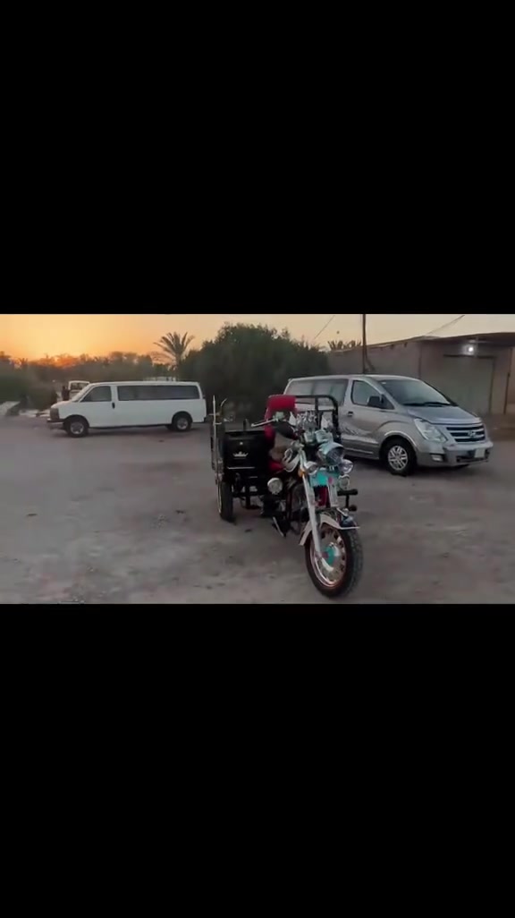 سلام عليكم ستوته اوراق صولي للبيع مديل(20) طالعه من الوكيل(25) مكفوله كفاله عامه المكان المشخاب ناحيه القادسيه الرقم(***********)

