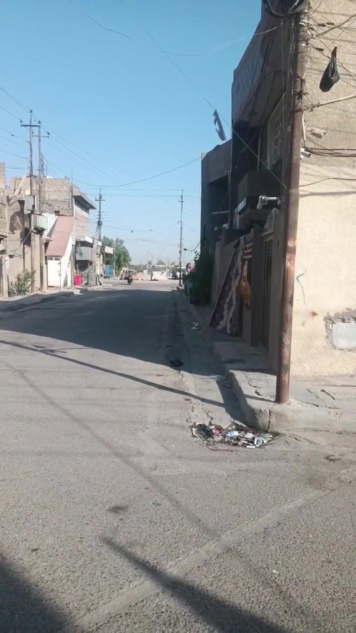 به نستعين وعليه نتوكل يا الله
⭕ بيت طابو الكفاءات خلف أفران الرسول 150 متر نزال 20 واجهة 7 ونص طابق ونصف بناء قديم صالح للسكن أربع غرف نوم مع مناور 2 + استقبال+مطابخ 2 + صاله والي يحب يستفسر يتصل على الرقم أو الوات ساب 
‏‪***********‬‏ بسعر مناسب ومن الله التوفيق
