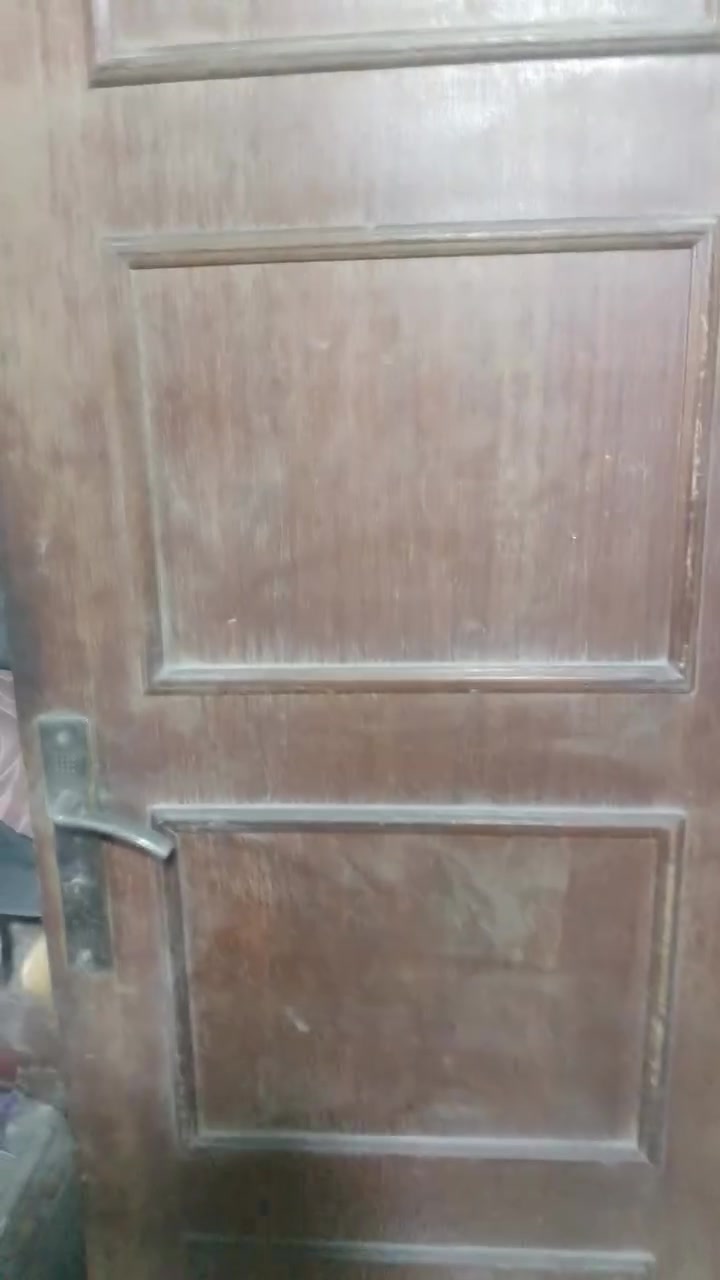 باب لبيع بصره المعقل
عوزه غسله من تراب ***********

السعر قيم واخذه

2x70
