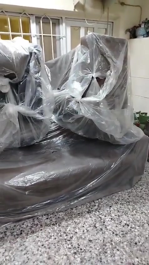 تخم 9 مقاعد بعده بالجيس مارهم ع مكان 
العنوان العامريه الشراي الاتصال بلرقم ***********
