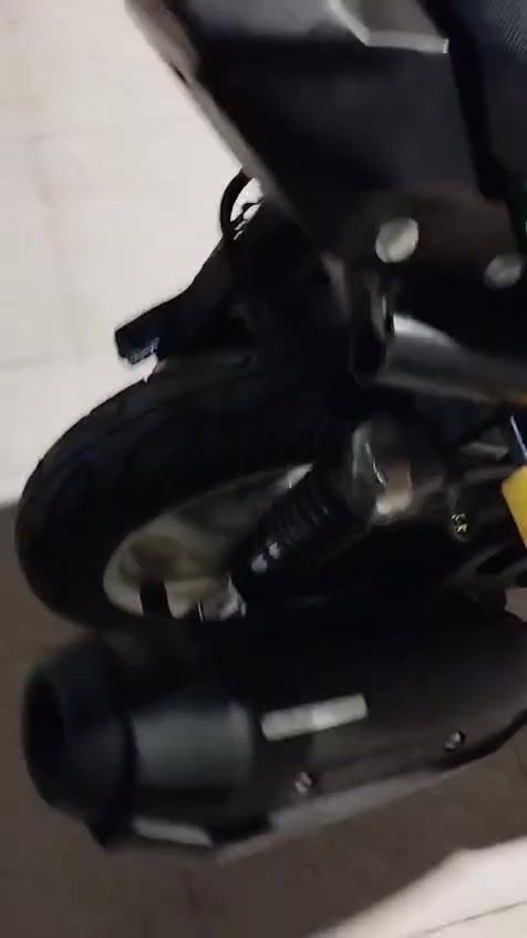 سكنس جبلي مال ربمه سالها شهرين طالعه كلشي شغال بيهه ما مفتوحه السعر مليون وتلاتثميه وبه مجال رقمي ***********
