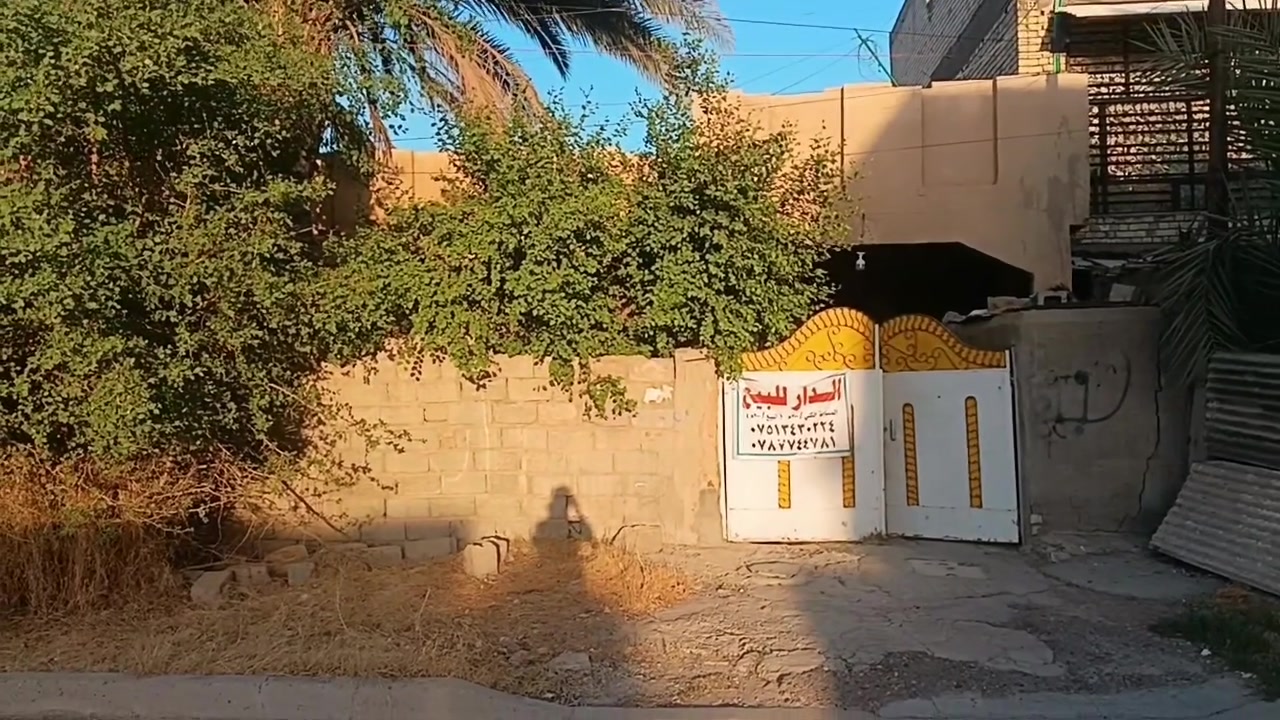 سلامو عليكم البيع ينباع قطع لن سكفه تعبان المساحه 300 الواجهيه 15ونزال 20 السعر 120المكان المحموديه حي العسكري بل 16 اي ستفسار عل رقام تاليه *********** ***********  طابو صرف
