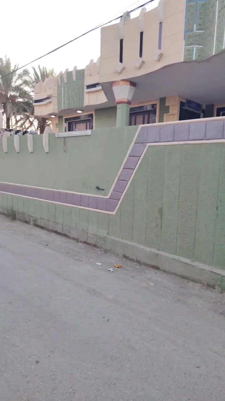 سلام عليكم يوجد دارللبيع مساحة300 م مؤثث في منطقة الجعاره الاتصال على الارقام التالية
***********
***********
