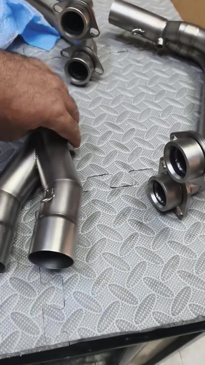 قطع غيار • قطع غيار سيارات