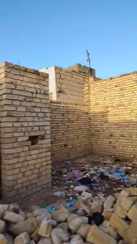 السلام عليكم هيكل بناء طابوك جمهوري للبيع قرب مجمع المصلاوي
طابو زراعي سند 25 
تحويل مباشر بأسم المشتري
مساحته 200 
غرفتين نوم صاله استقبال مطبخ 
مجمع حمام اوصحيات بيع مستعجل 
 الستفسار ***********

