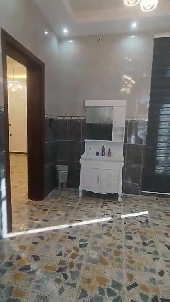 بيت للبيع مساحه 1000متر جاهز مجهز وبيت كلش مرتب  شارع تبليط مساحه البيت تقريبا 340متر مطابخ خارجه مطبخ داخلي غرفتين صاله استقبال هول مدخل  الشهابي الاولئ
طابو زراعي ‏‪***********‬‏
