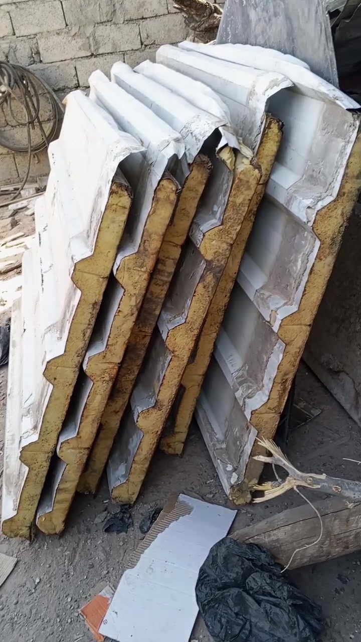 للبيع  الطول145ونص
العرمتر الاستفسار اتصال على 
الرقم  ***********
***********
