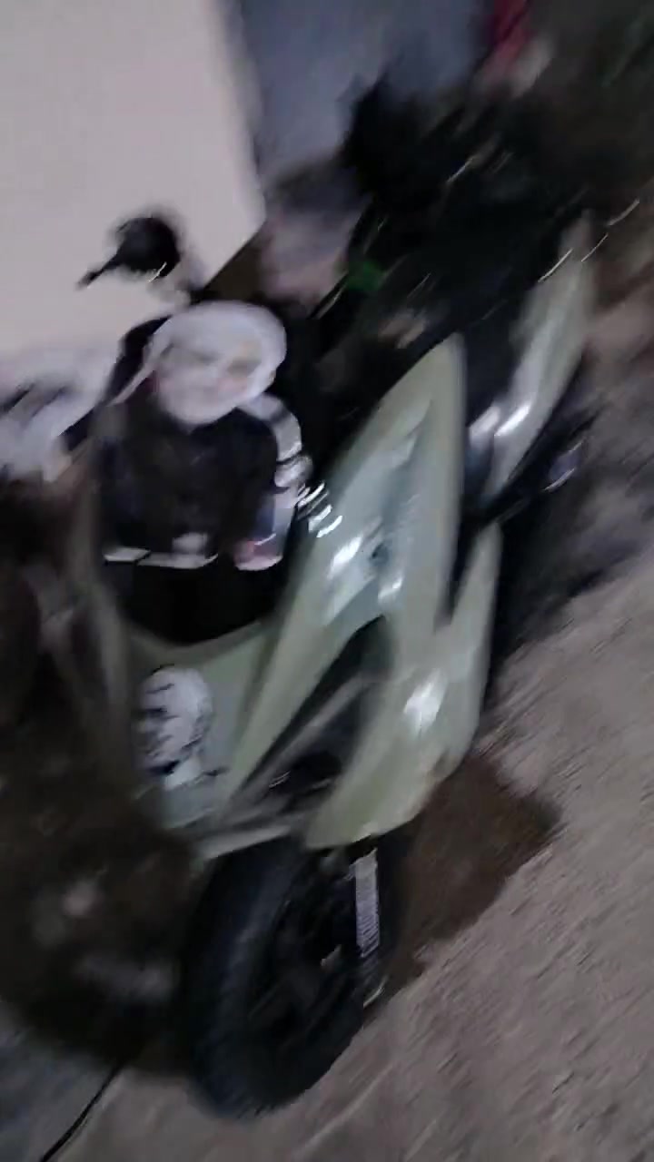 سلام عليكم خوان دراجه سنترونك مديل 23 كلشي ما بيها شغاله يحتاج لها باتري فقط بيها حساس زرقه بيها تشغيل عن بعد محرك ما مفتوح كهربيات كلها شغاله فقط باتري جيب باتري شغل سلف و هندر وطلع كبل َمكاني النجف الاشرف سعرها ب500 وبيها مجال *********** رقمي
