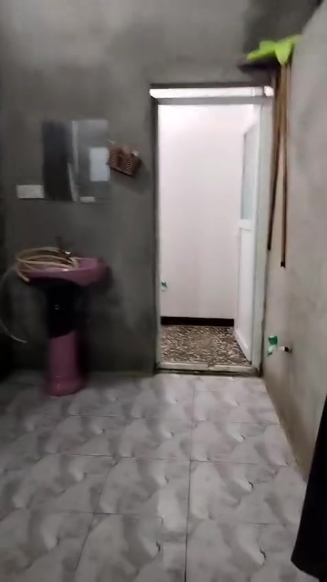 بيت مساحتها 110 سند 35 بنانه حديث بيت يكتون من غرف وصاله  ومطبخ واستقبال وصحايت
بيت طابقين طابق الثاني هيكل  سعر 60 بي ومجال التواصل على رقم *********** اسيا  *********** اثير

