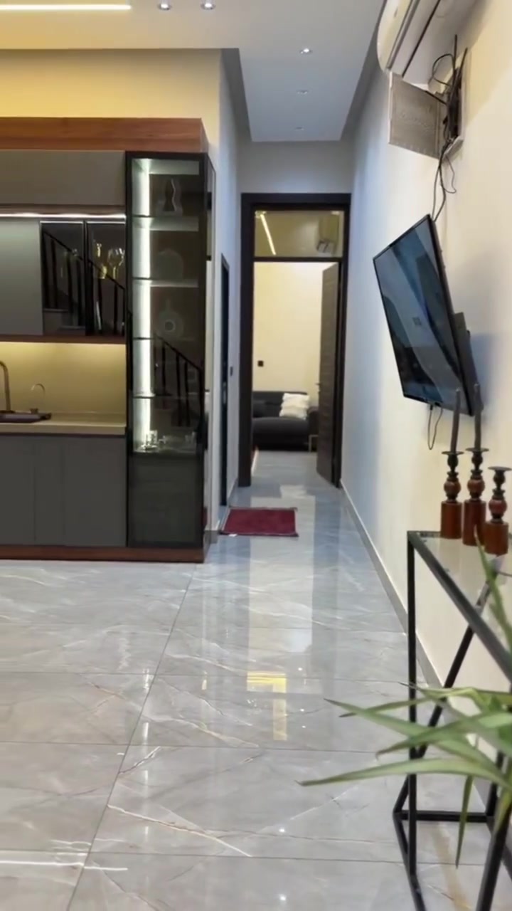 بيت للبيع او مراوس
المساحة ١٢٠ متر واجهة ٦ ونزال ٢٠ 
للبيع او مراوس 
الموقع بلديات محلة 730 موقع راقي 
فرع عريض ١٥ متر على اليمين متنزه وعلى اليسار شارع عام 
بناء سنة ٢٠٢٦ 
٣ غرف نوم واستقبال ومطبخ كبير مفصول حار و بارد وبيتونة كبيرة مع خدمات الغسل في البيتونة 
بناء درجة أولى فول الفول 
سند جديد تحويل مباشر
الاستفسار 
***********
