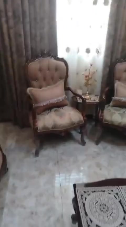 تخم خشب زان تركي 10 مقاعد السعر
800 الف نضيف و جديد في الهياكل الغزالية ***********
